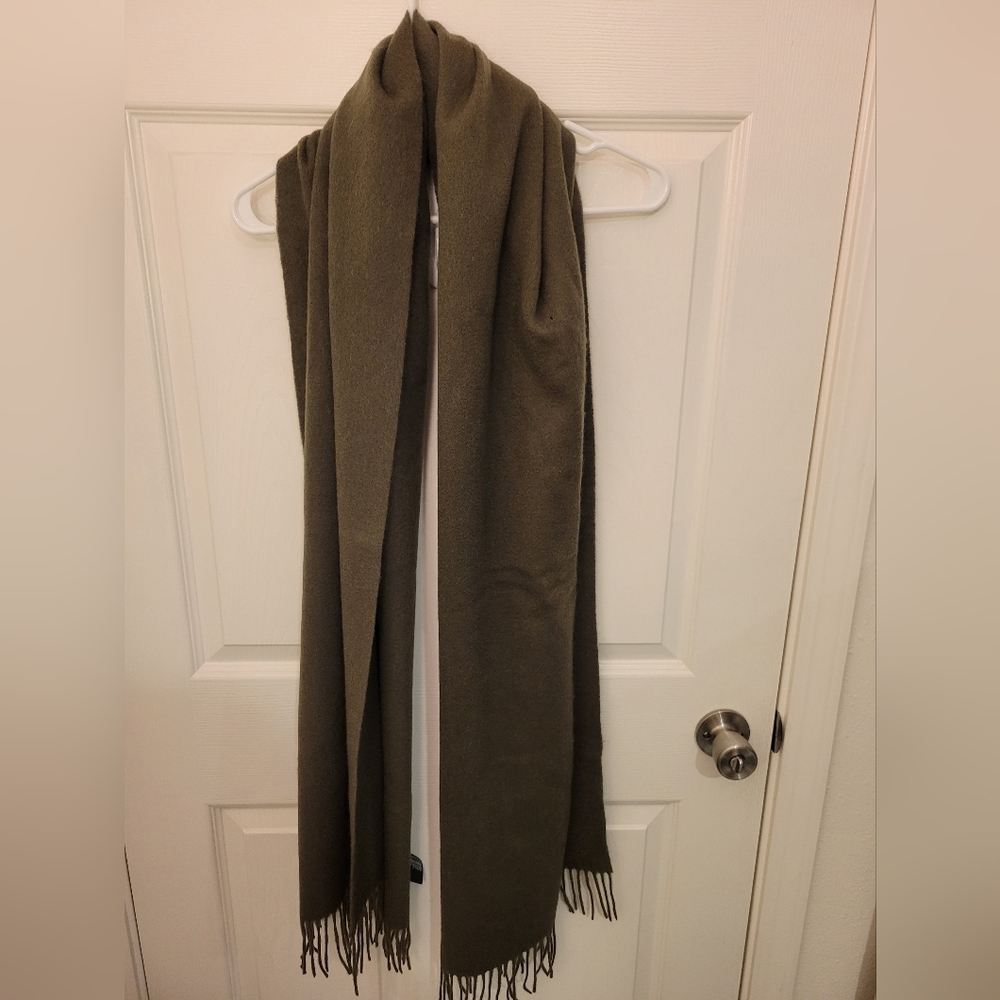 & And Other Stories Fringed Wool Blanket Scarf Army Green